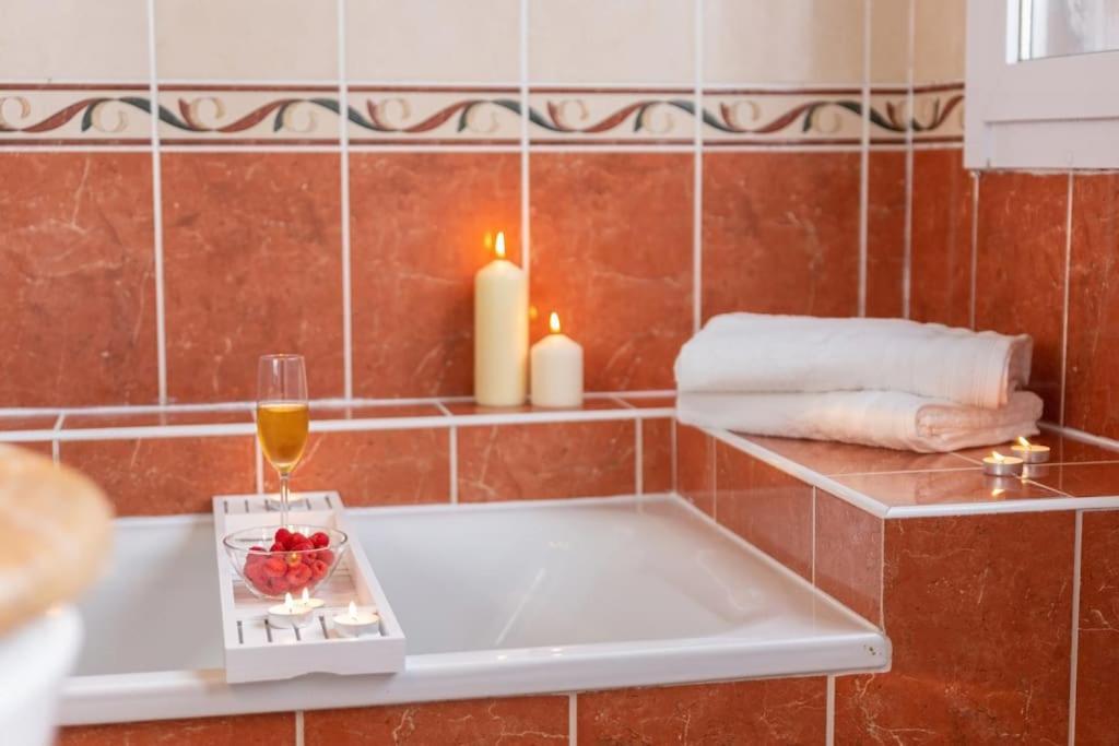 Le Versaillais Gare/Chateau/Wifi/Netflix Versailles Luaran gambar