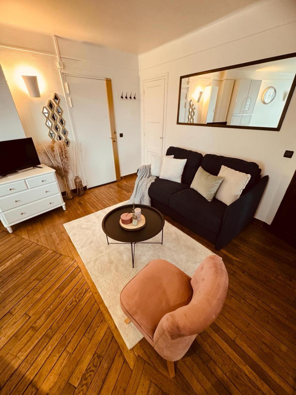 Le Versaillais Gare/Chateau/Wifi/Netflix Versailles Luaran gambar