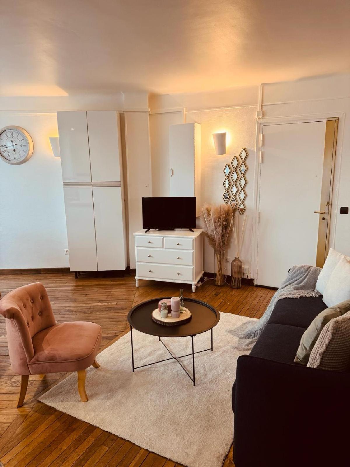 Le Versaillais Gare/Chateau/Wifi/Netflix Versailles Luaran gambar